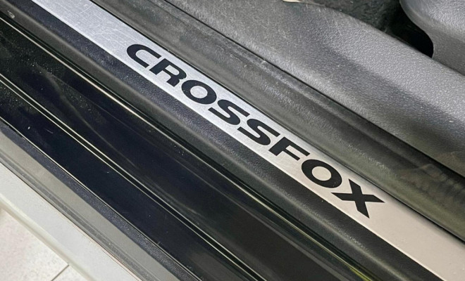 VW - VolksWagen CROSSFOX 1.6 Mi Total Flex 8V 5p 2013 Flex-13