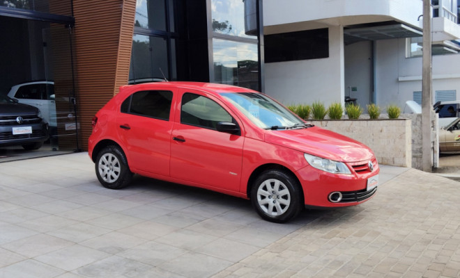 VW - VolksWagen Gol (novo) 1.0 Mi Total Flex 8V 4p 2011 Flex