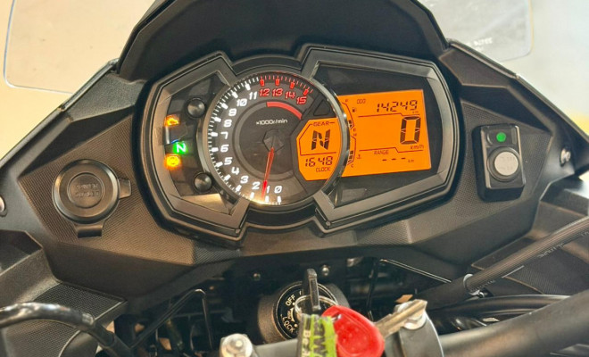KAWASAKI Versys-X 300 TOURER 2023 Gasolina-10