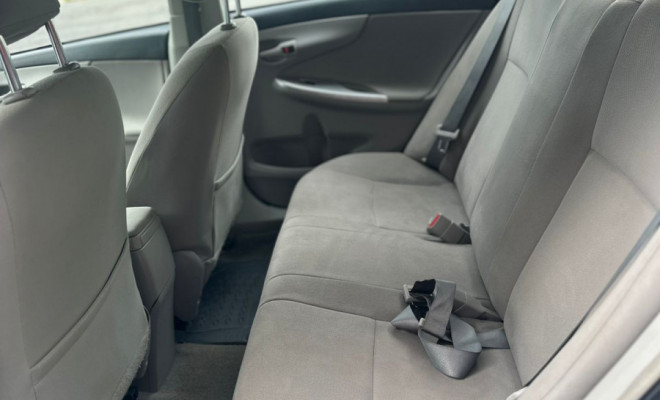 Toyota Corolla GLi 1.8 Flex 16V  Aut. 2014 Flex-9