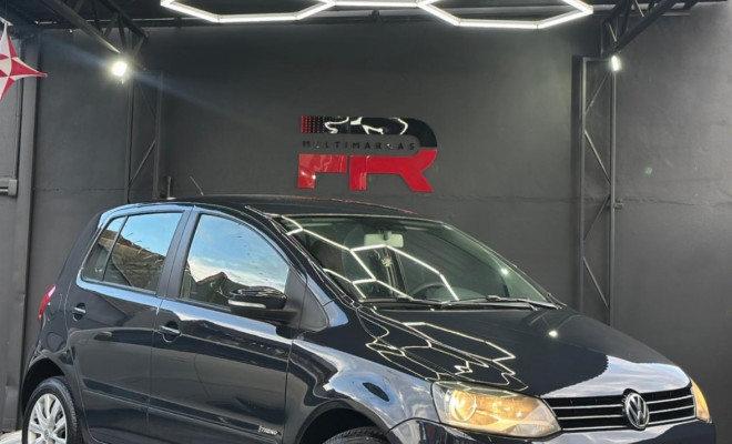VW - VolksWagen Fox 1.0 Mi Total Flex 8V 5p 2014 Flex-1