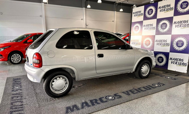 GM - Chevrolet Corsa Wind 1.0 MPFI / EFI  2p 2001 Gasolina-4