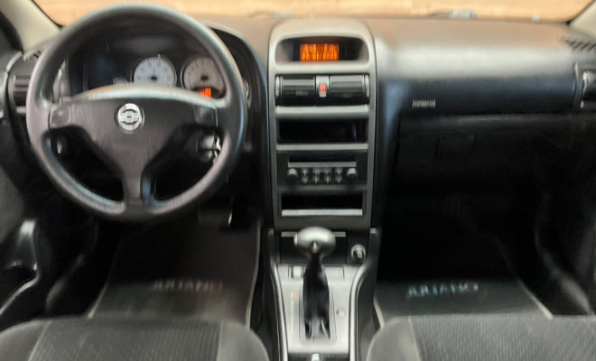 GM - Chevrolet Astra Sed.Advan. 2.0 8V MPFI FlexP. Aut. 2011 Flex-5