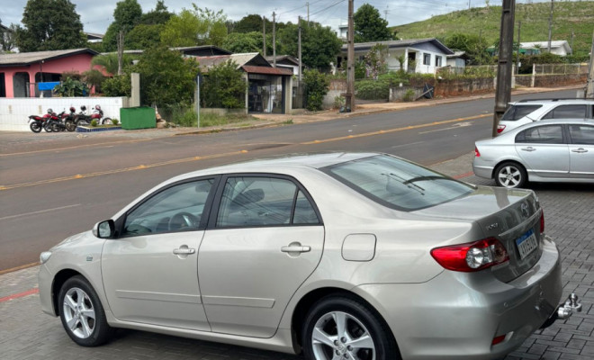 Toyota Corolla XEi 2.0 Flex 16V Aut. 2014 Flex-2