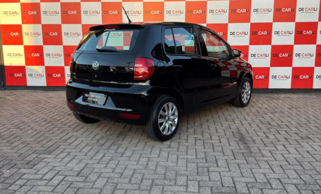 VW - VolksWagen Fox 1.0 Mi Total Flex 8V 5p 2013 Flex-4
