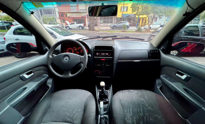 Fiat Palio ELX 1.3 mpi Flex 8V 4p 2005 Flex-7