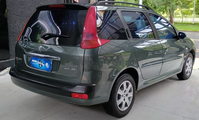 Peugeot 207 SW XR 1.4 Flex 8V 5p 2011 Flex-0