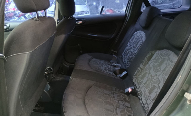 Peugeot 207 SW XR 1.4 Flex 8V 5p 2011 Flex-5