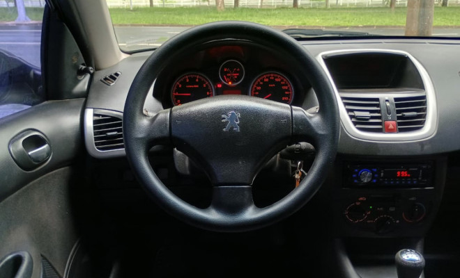 Peugeot 207 SW XR 1.4 Flex 8V 5p 2011 Flex-8