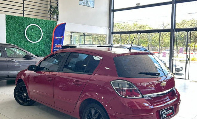 GM - Chevrolet Vectra GT 2.0 MPFI 8V FlexPower Mec. 2009 Flex-1