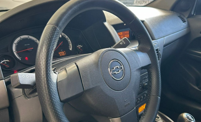 GM - Chevrolet Vectra GT 2.0 MPFI 8V FlexPower Mec. 2009 Flex-7