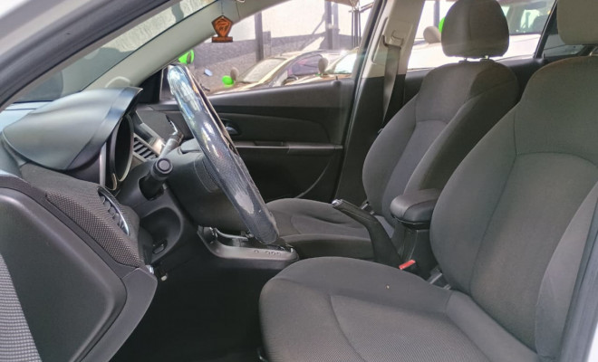 GM - Chevrolet CRUZE LT 1.8 16V FlexPower 4p Aut. 2012 Flex-3