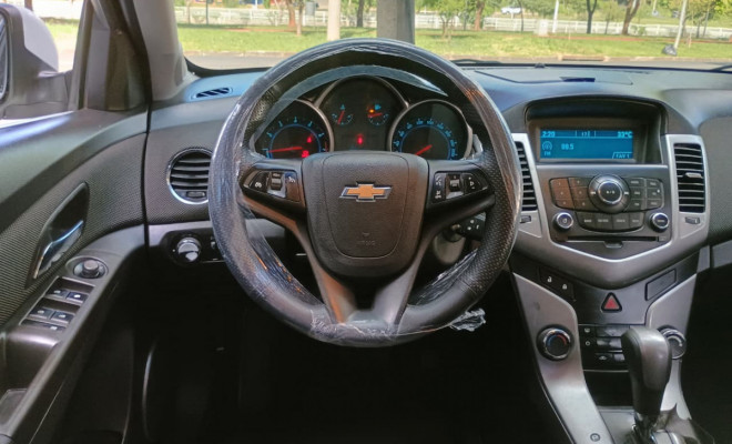 GM - Chevrolet CRUZE LT 1.8 16V FlexPower 4p Aut. 2012 Flex-8