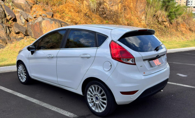 Ford Fiesta TIT./TIT.Plus 1.6 16V Flex Aut. 2017 Flex-2