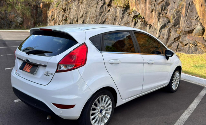 Ford Fiesta TIT./TIT.Plus 1.6 16V Flex Aut. 2017 Flex-3