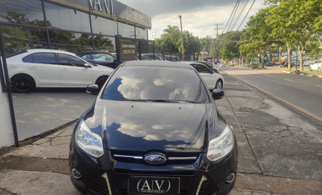 Ford Focus Sed. TI./TI.Plus 2.0 16V Flex  Aut 2015 Flex-1