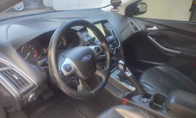 Ford Focus Sed. TI./TI.Plus 2.0 16V Flex  Aut 2015 Flex-5