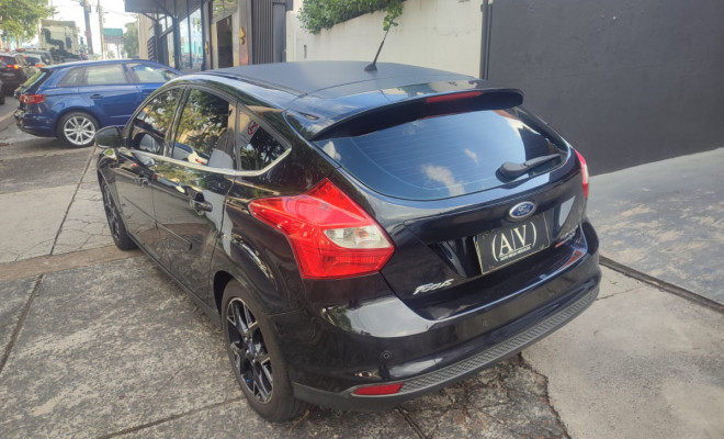 Ford Focus Sed. TI./TI.Plus 2.0 16V Flex  Aut 2015 Flex-2