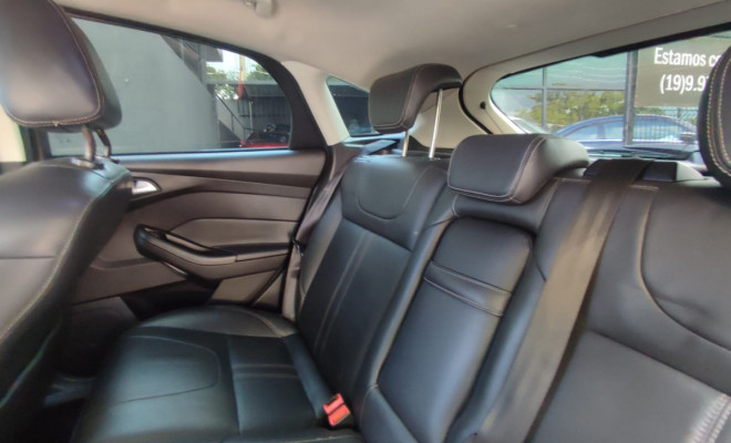 Ford Focus Sed. TI./TI.Plus 2.0 16V Flex  Aut 2015 Flex-8