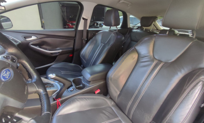Ford Focus Sed. TI./TI.Plus 2.0 16V Flex  Aut 2015 Flex-6