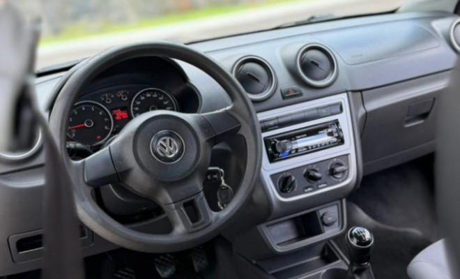 VW - VolksWagen VOYAGE  Trendline 1.0 T.Flex 8V 4p 2015 Flex-10