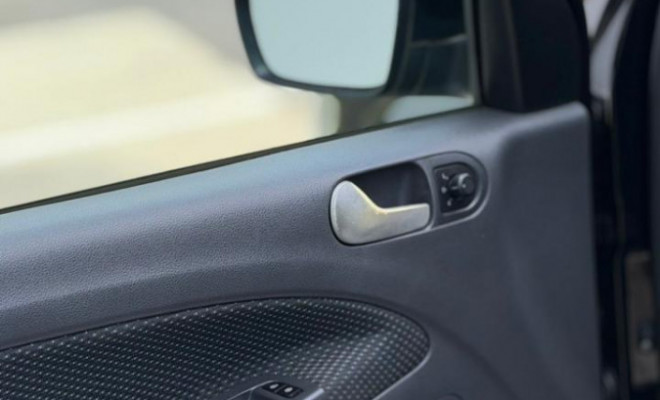 VW - VolksWagen VOYAGE  Trendline 1.0 T.Flex 8V 4p 2015 Flex-11