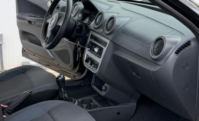 VW - VolksWagen VOYAGE  Trendline 1.0 T.Flex 8V 4p 2015 Flex-12