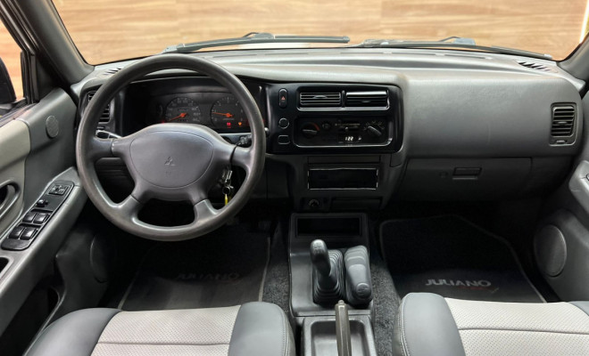 Mitsubishi L200 GLS Sport 2.5 4x4 121cv CD DTI Dies 2006 Diesel-4