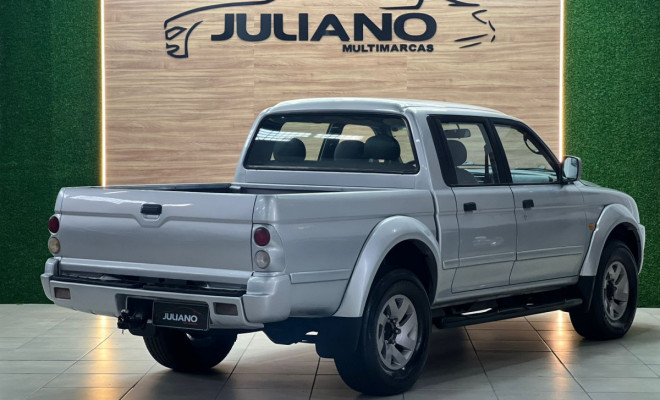 Mitsubishi L200 GLS Sport 2.5 4x4 121cv CD DTI Dies 2006 Diesel-1