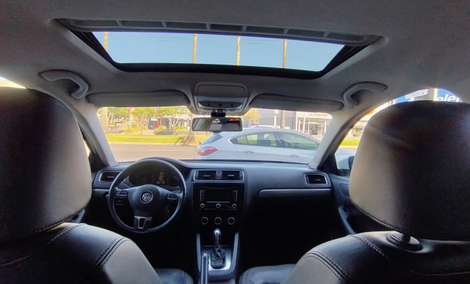 VW - VolksWagen JETTA Highline 2.0 TSI 16V 4p Tiptronic 2013 Gasolina-10