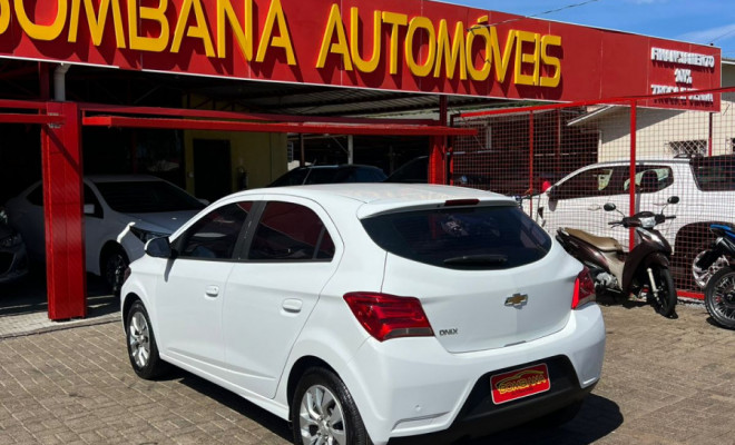 GM - Chevrolet ONIX HATCH LT 1.4 8V FlexPower 5p Aut. 2018 Flex-0