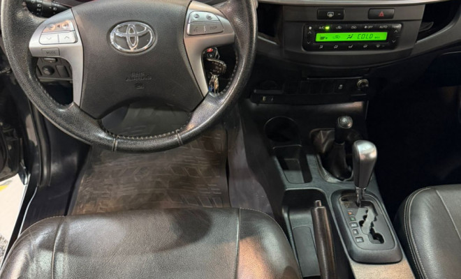 Toyota Hilux CD SRV D4-D 4x4 3.0  TDI Dies 2015 Diesel-5