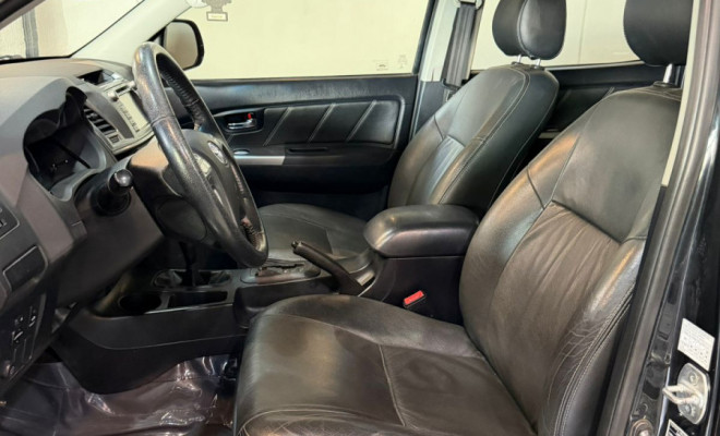 Toyota Hilux CD SRV D4-D 4x4 3.0  TDI Dies 2015 Diesel-3