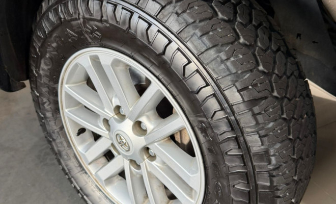 Toyota Hilux CD SRV D4-D 4x4 3.0  TDI Dies 2015 Diesel-14