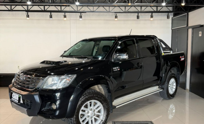 Toyota Hilux CD SRV D4-D 4x4 3.0  TDI Dies 2015 Diesel