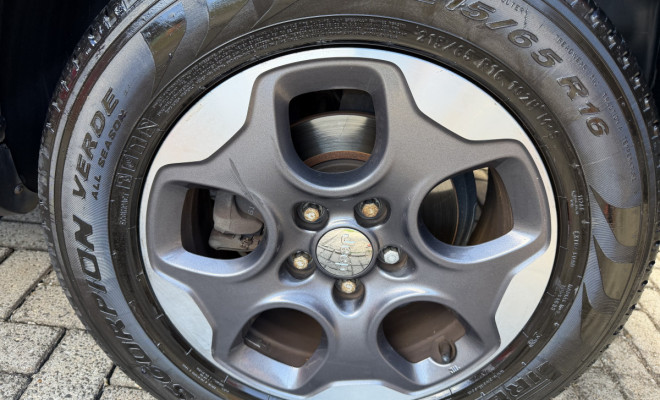 Jeep Renegade Sport 2.0 4x4 TB Diesel Aut. 2016 Diesel-13