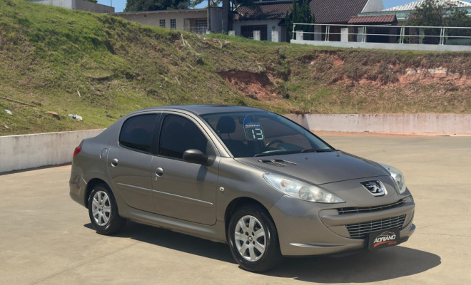 207 SEDAN PASSION XR 1.4 2013 | COMPLETO E DE SEGUNDO DONO.-12