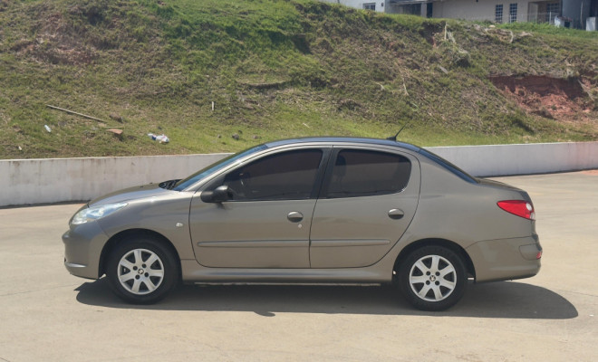 207 SEDAN PASSION XR 1.4 2013 | COMPLETO E DE SEGUNDO DONO.-10