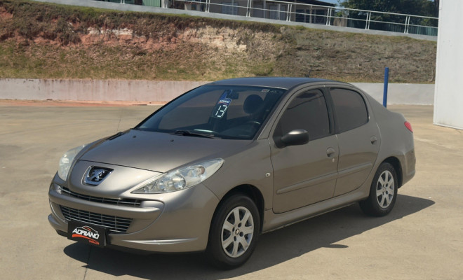 207 SEDAN PASSION XR 1.4 2013 | COMPLETO E DE SEGUNDO DONO.