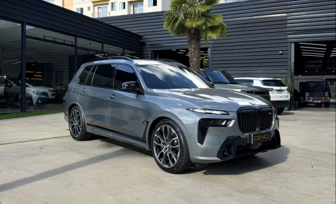 BMW X7 M60i 4.4 V8 Bi-TB Aut.(Híbrido) 2024 Gasolina
