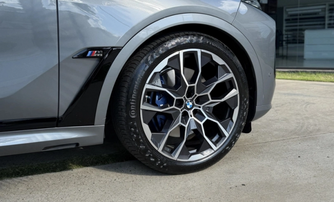 BMW X7 M60i 4.4 V8 Bi-TB Aut.(Híbrido) 2024 Gasolina-16