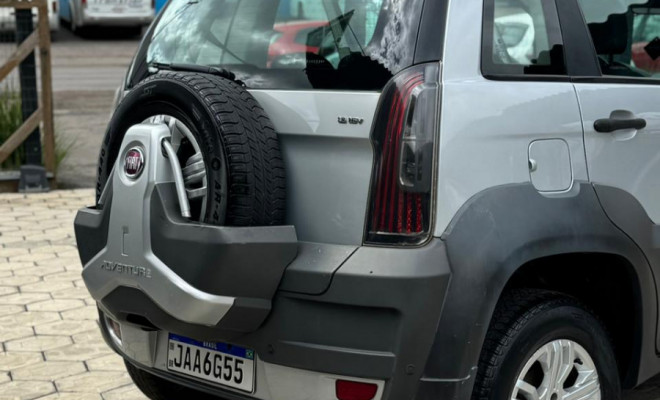 Fiat Idea Adv./ Adv.LOCK.Dualogic 1.8 Flex 5p 2014 Flex-2