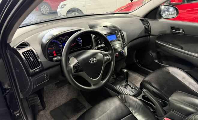 Hyundai i30 2.0 16V 145cv 5p Aut. 2010 Gasolina-6
