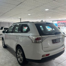 Mitsubishi OUTLANDER 2.0 16V 160cv Aut. 2015 Gasolina-17