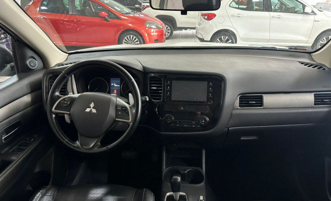 Mitsubishi OUTLANDER 2.0 16V 160cv Aut. 2015 Gasolina-7