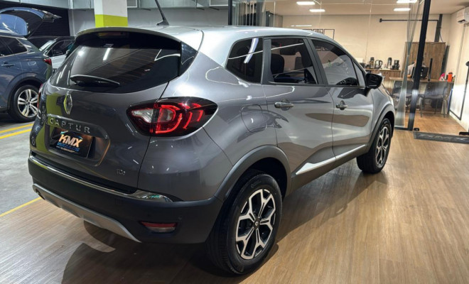 Renault CAPTUR Iconic 1.3 TB 16V Flex 5p Aut. 2024 Flex-6