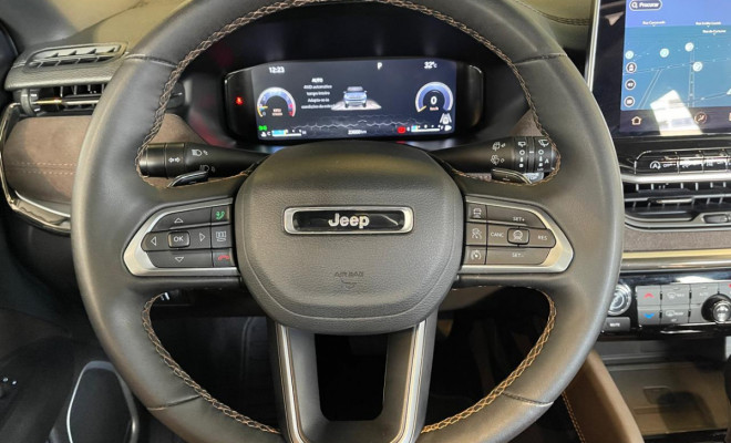 Jeep Commander Overland Hurricane 2.0 4x4 TB Gasolina Aut 2025-7