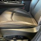 Jeep Commander Overland Hurricane 2.0 4x4 TB Gasolina Aut 2025-15