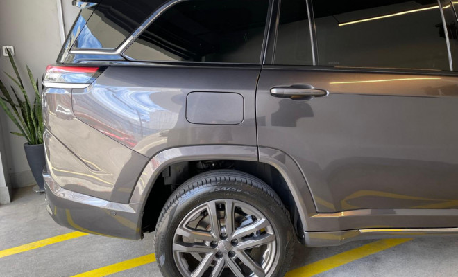 Jeep Commander Overland Hurricane 2.0 4x4 TB Gasolina Aut 2025-4