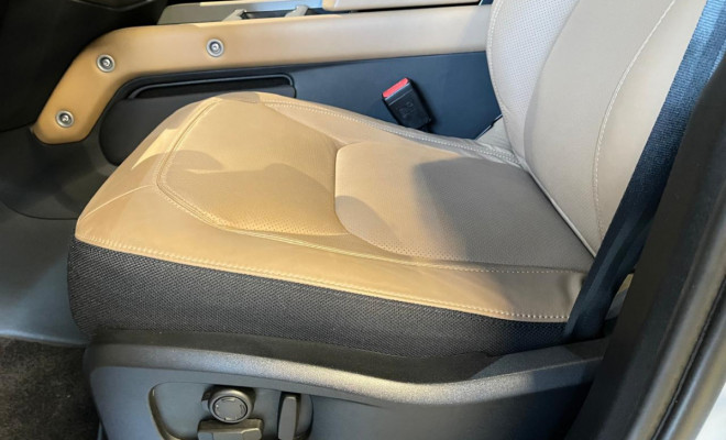 Land Rover Defender 110 X-DY.HSE D350 Die Aut. Híbrido 2025-15